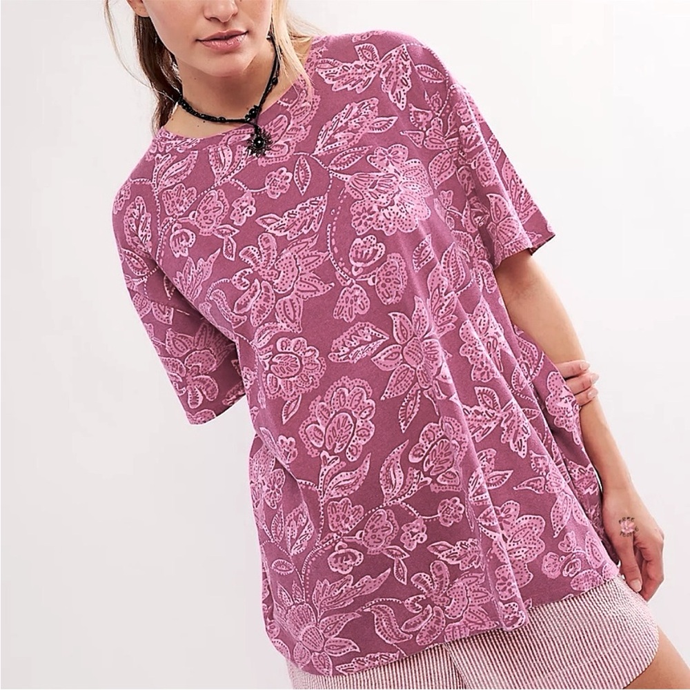 NWT Free People We the Free Nina Magenta Floral Tee size medium